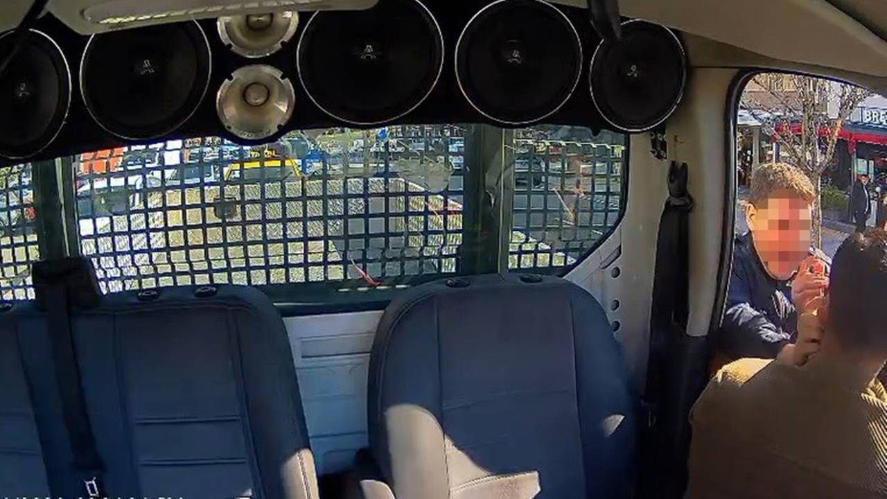 Sürücüyü darbeden 2 polis hakkında işlem: Biri açığa alındı