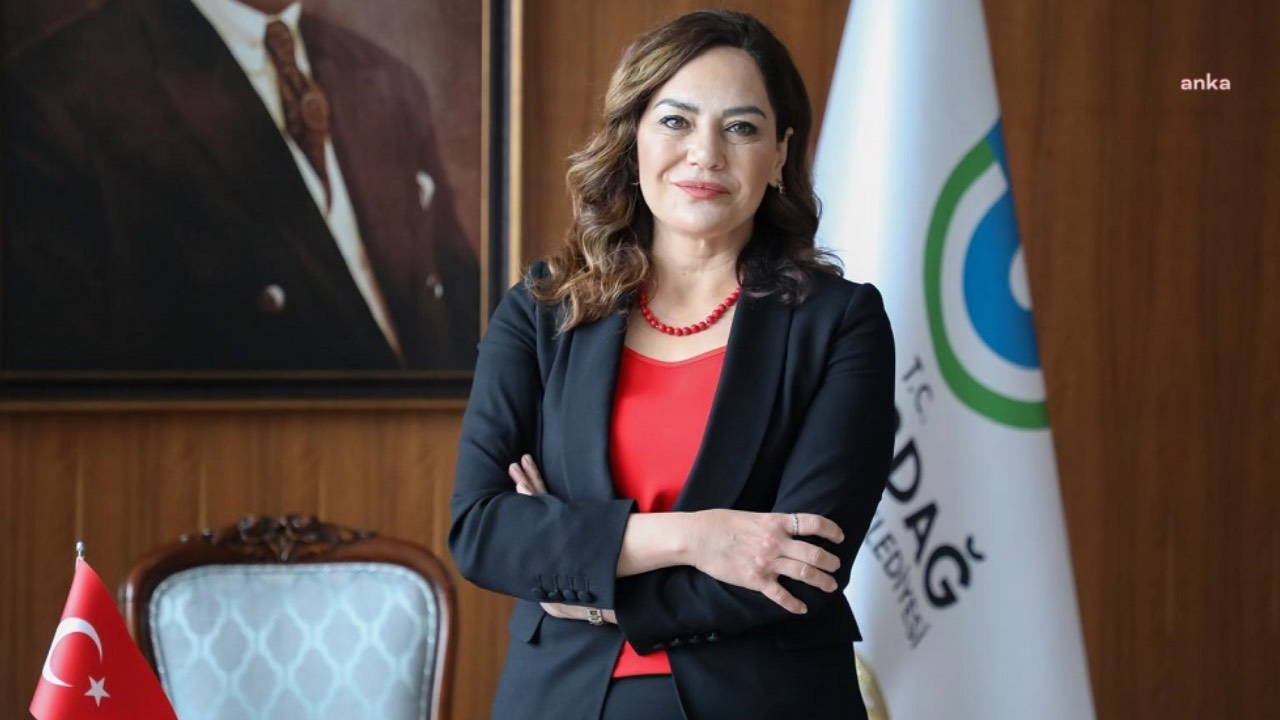 Tekirdağ Büyükşehir Belediye Başkanı Candan Yüceer CHP'den istifa etti