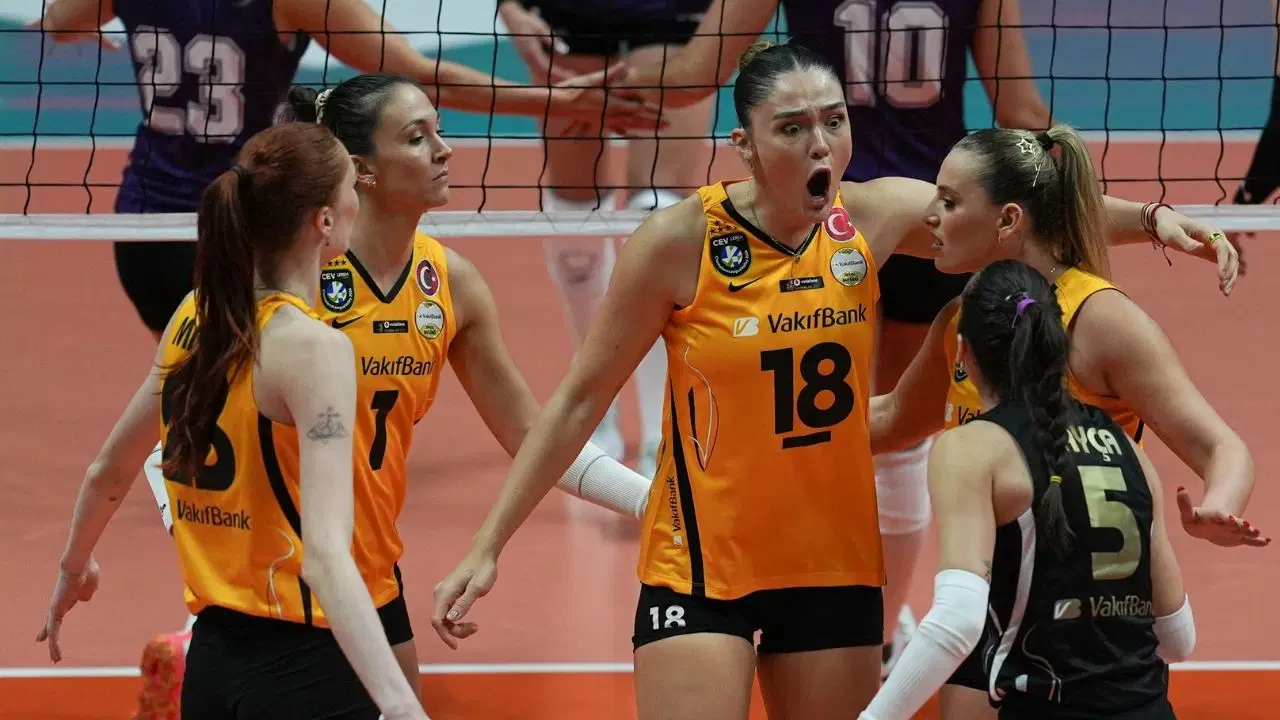 Son şampiyon Vakıfbank, lige iyi başladı!