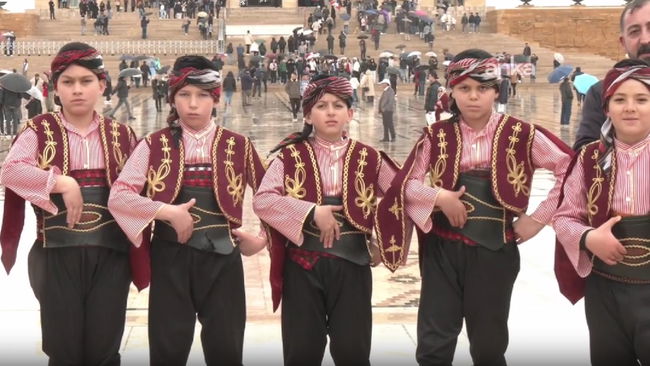 Anıtkabir'de çocukların '23 Nisan' coşkusu