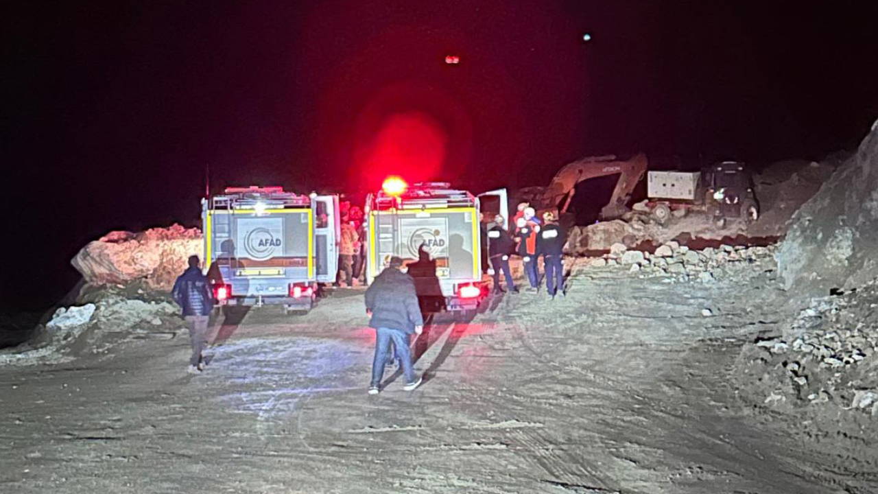 Sivas'ta maden ocağında göçük: Şantiye müdürü için çalışma başlatıldı