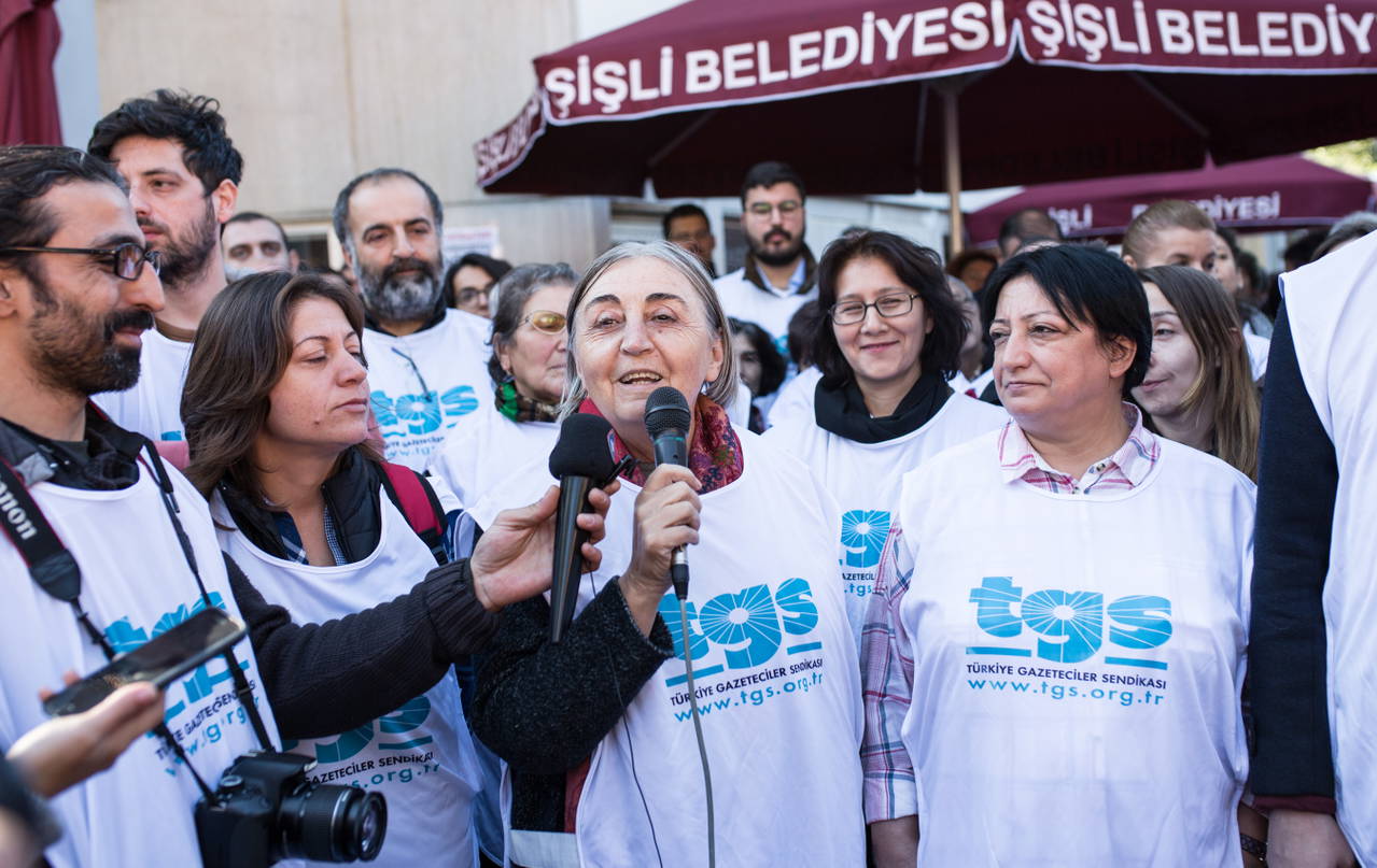 Cumhuriyet’ten bir Şükran Soner geçti