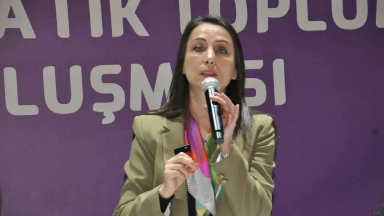 DEM Parti Eş Genel Başkanı Tülay Hatimoğlulları: 'Savaşa karşı çıkarken aynı zamanda yoksulluğa karşı çıkıyoruz'