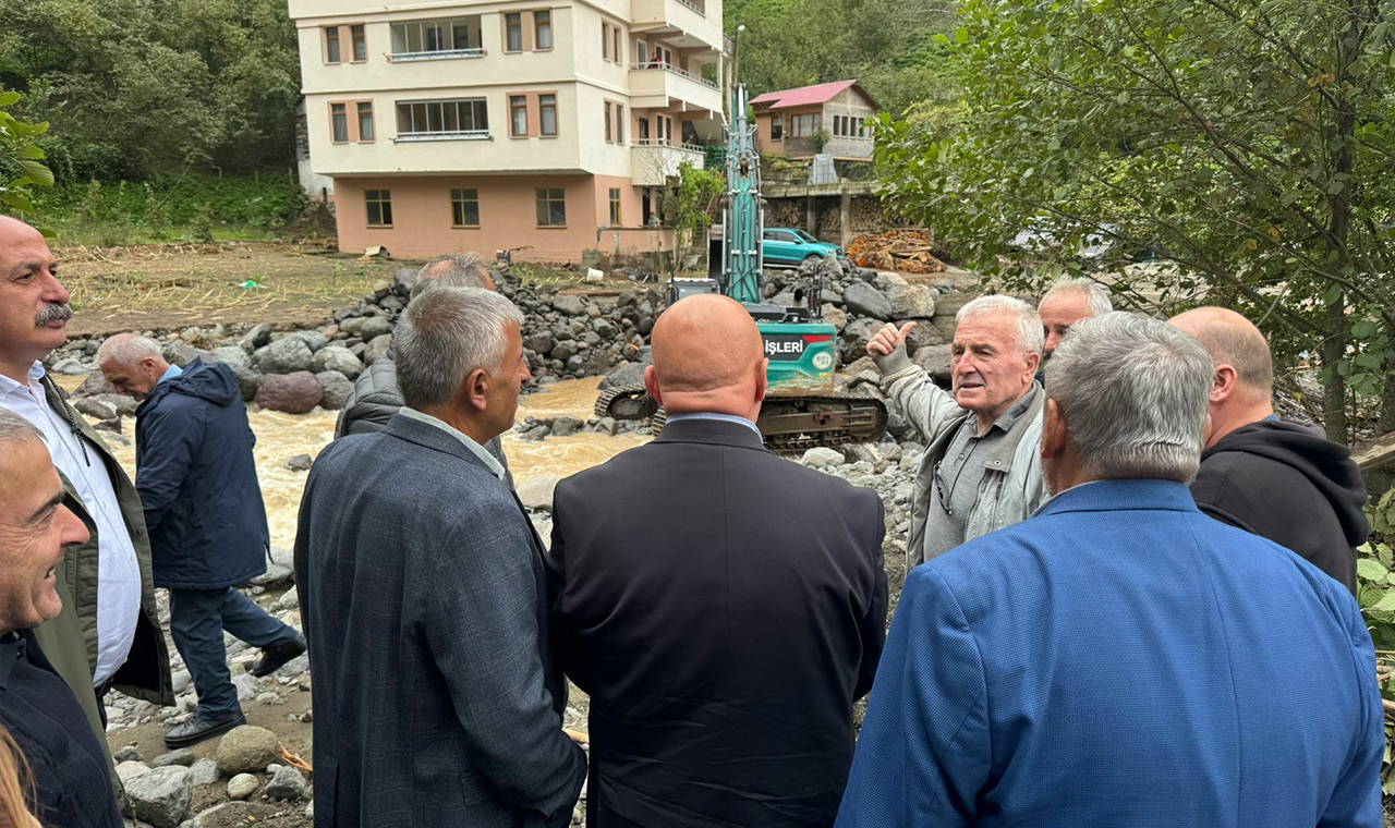 CHP'den, sel felaketi yaşanan Borçka'da inceleme