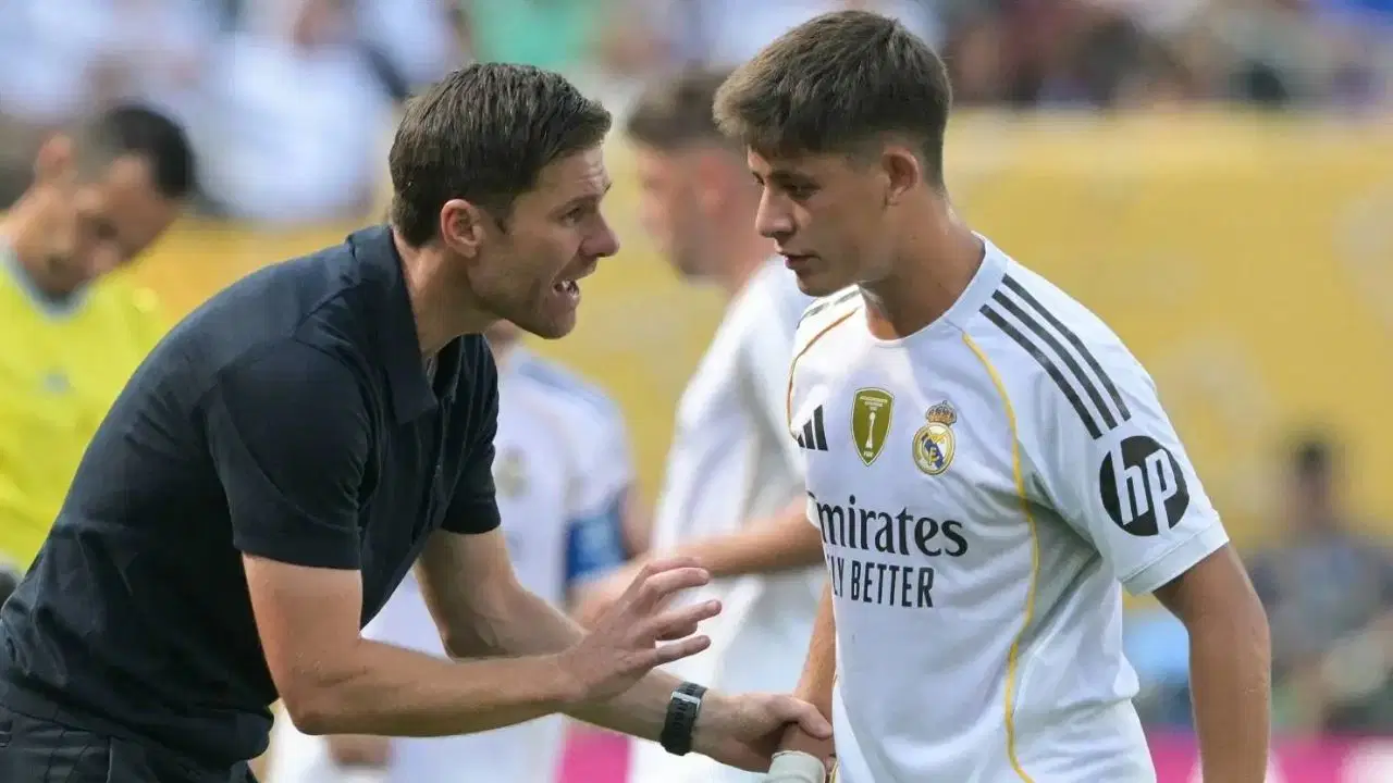 Xabi Alonso'dan Arda Güler'e Mesut Özil benzetmesi