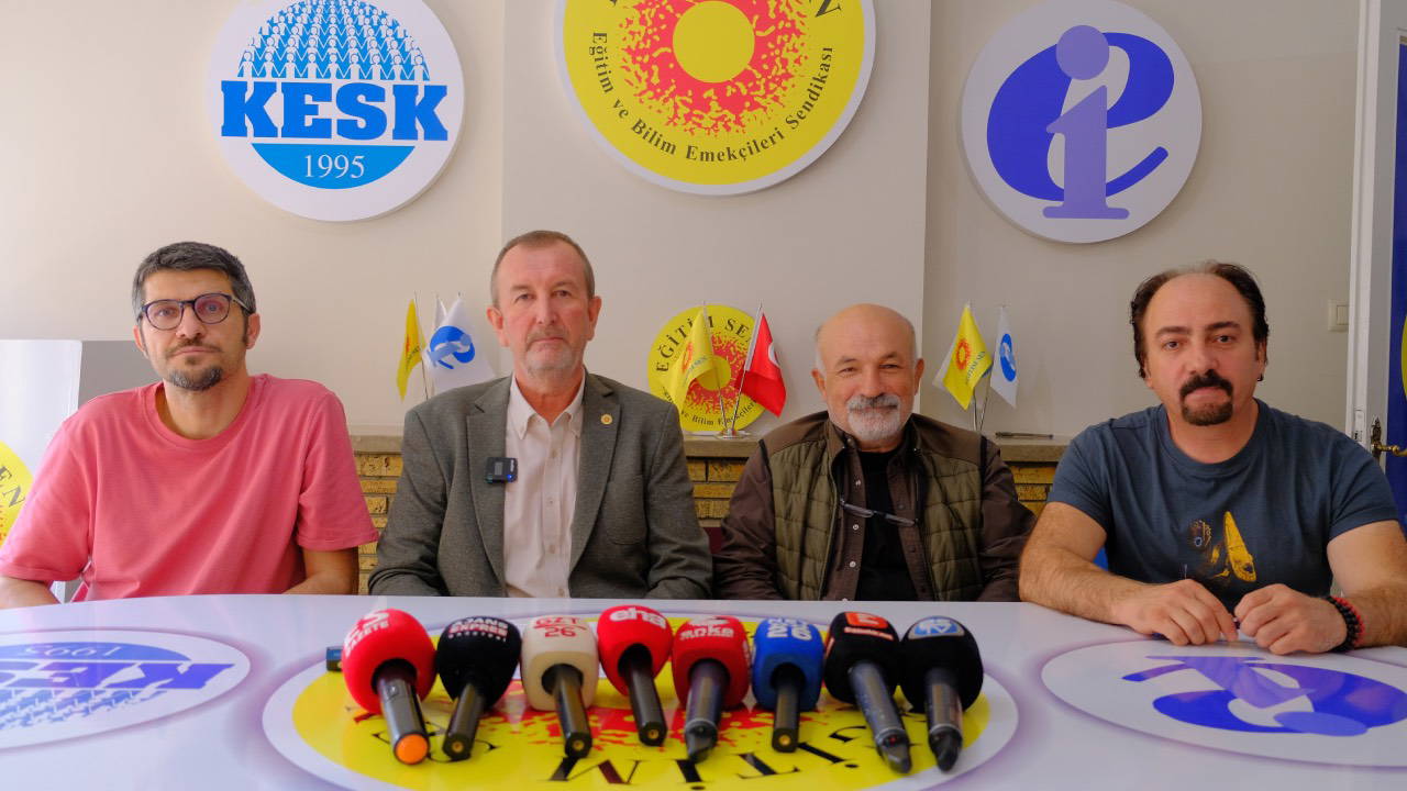 Eğitim Sen Eskişehir Şubesi: 10 Kasım’ın ara tatile getirilmesi kasıtlı davranış