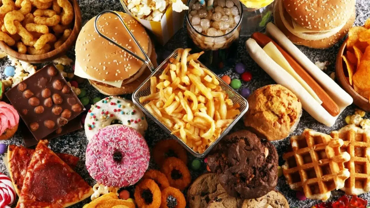 Aşırı işlenmiş gıdalar kemikleri eritiyor