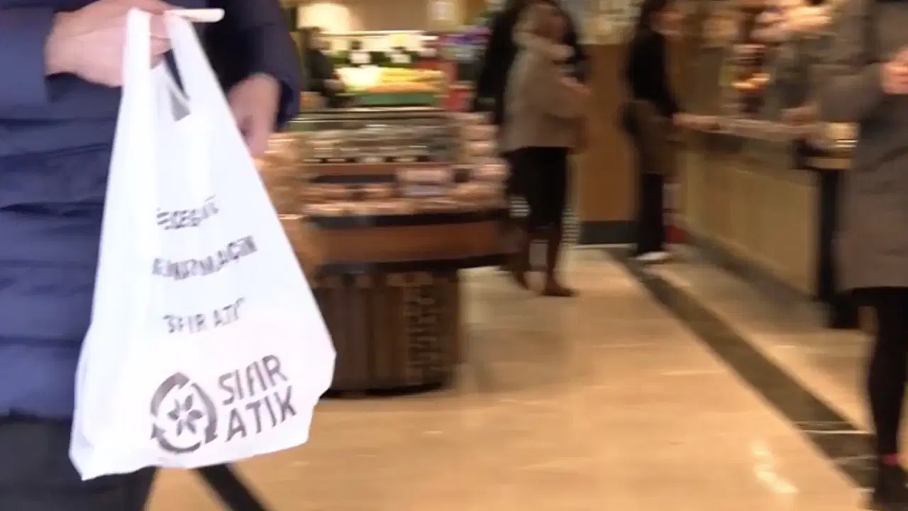 Plastik poşete 1 Ocak'tan itibaren yüzde 100 zam kararına yurttaş tepki gösterdi