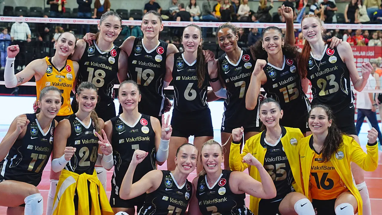 Vakıfbank, deplasmanda Eczacıbaşı'na şans tanımadı!