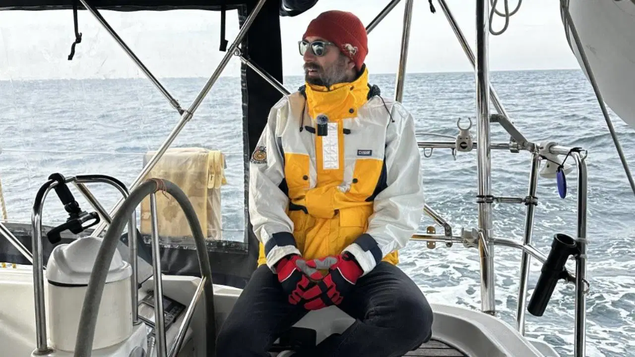 Deniz Yaşamını Koruma Derneği Başkanı Volkan Narcı denizlerdeki tehditleri anlattı: 'Ortak mirasımız denizleri korumak'
