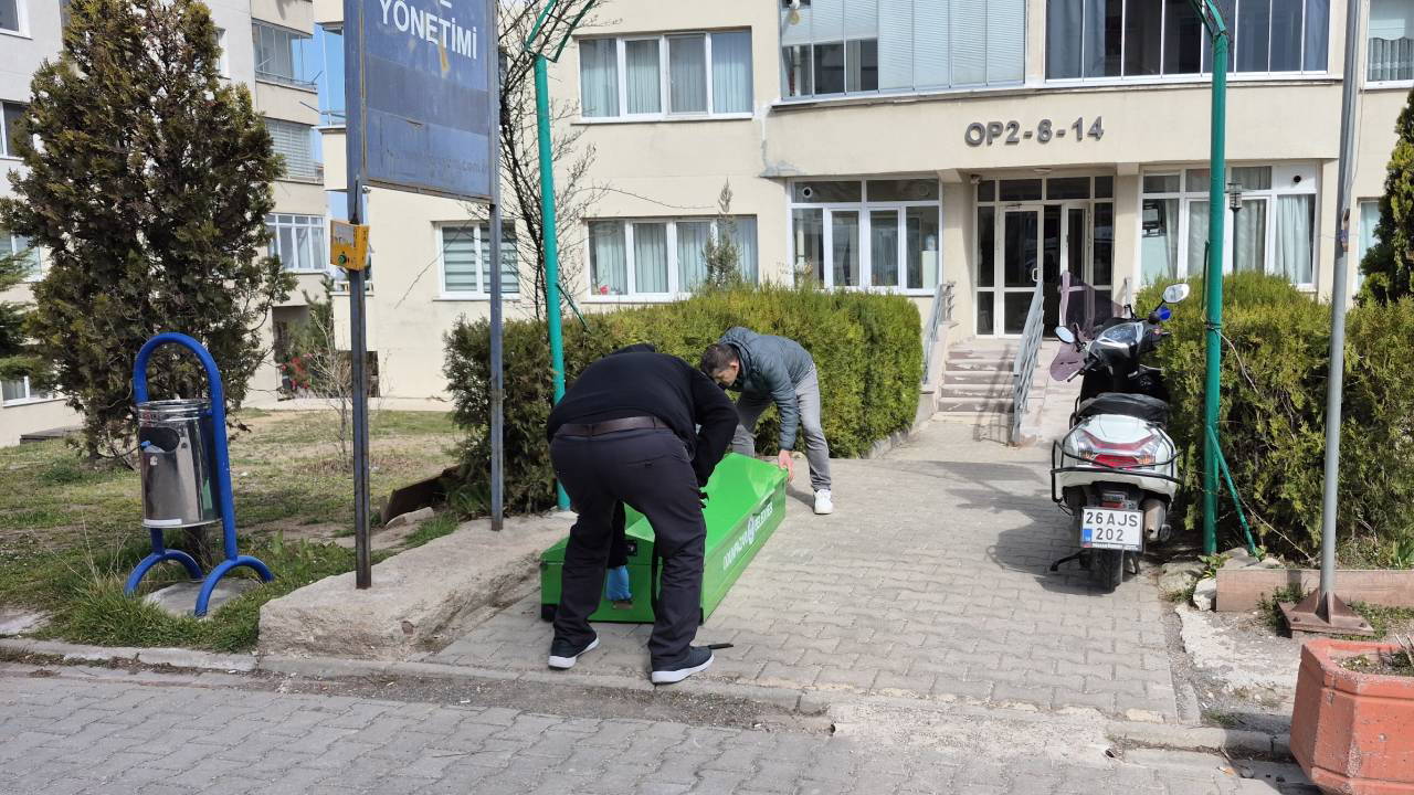 79 yaşındaki kadın yalnız yaşadığı evinde ölü bulundu