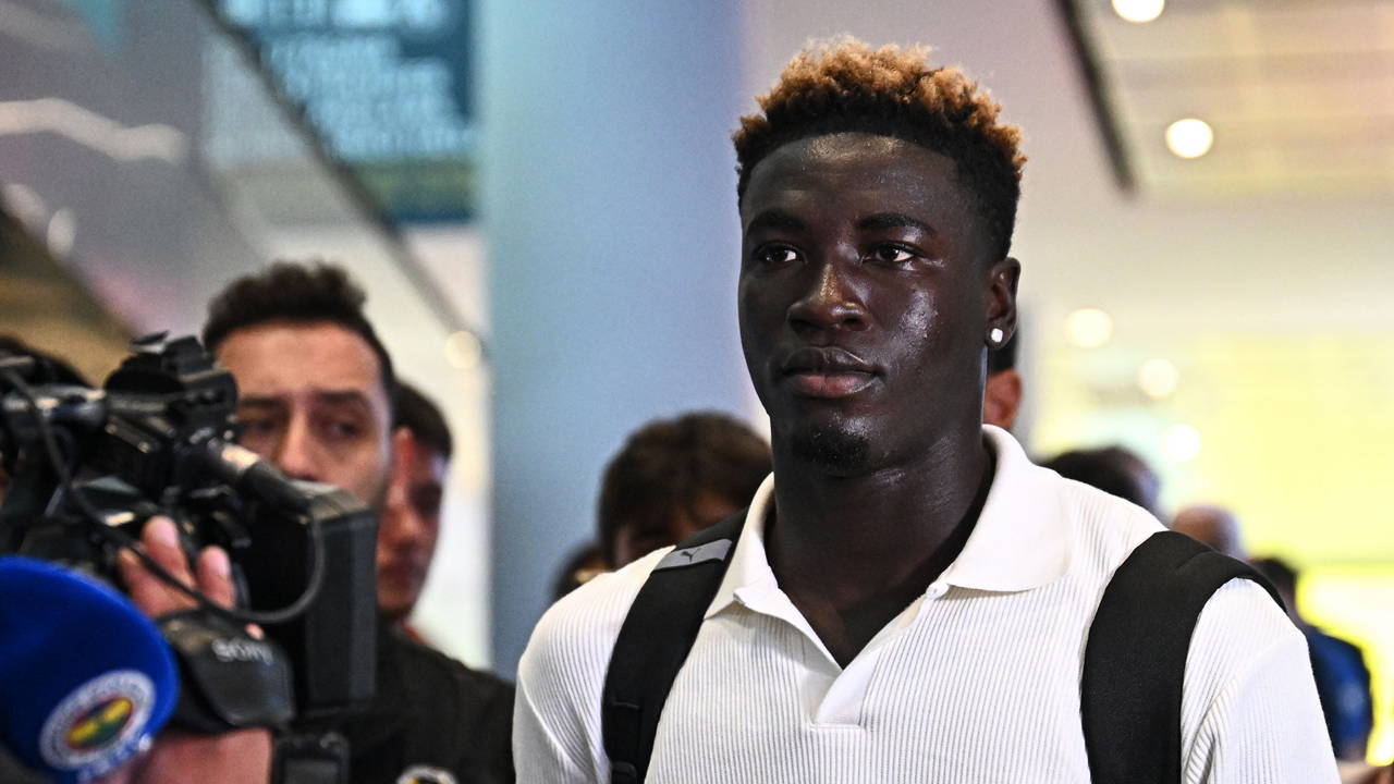 İmza töreni tarihi belli oldu: Fenerbahçe, Kojo Peprah Oppong transferini açıkladı