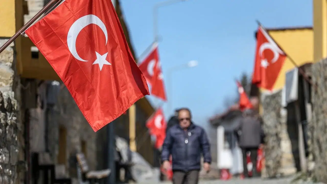 Asal Araştırma'dan 'Türkiye’ye kim dost kim düşman?' anketi: Sıralama dikkat çekti