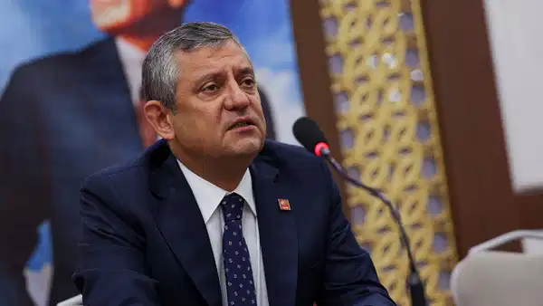 Yeni parti için kritik gün: Özgür Özel'den kapalı grup toplantısı