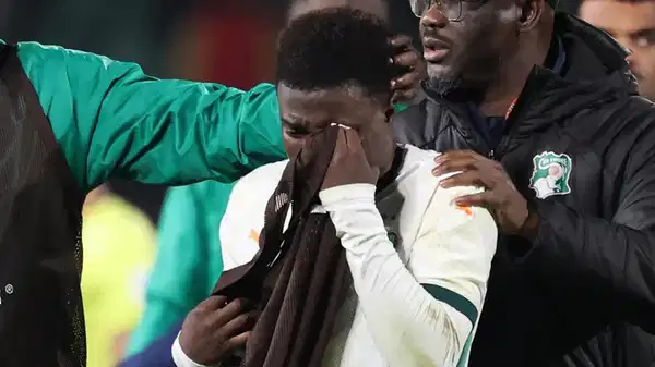 Christ Oulai maçın ardından gözyaşlarını tutamadı!