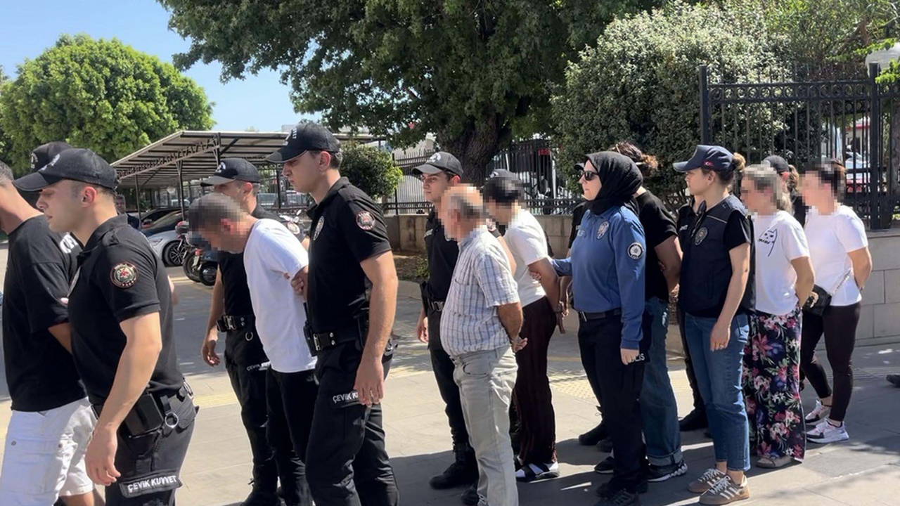 Muğla merkezli 4 ilde göçmen kaçakçılığı operasyonu: Şüpheliler adliyeye getirildi