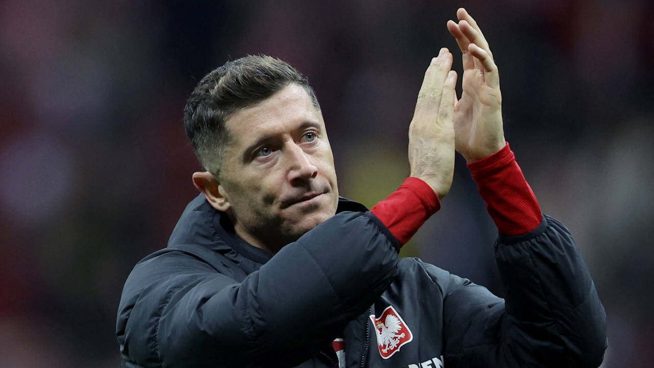 Sadettin Saran açıklama yapmıştı: Robert Lewandowski'den transfer yanıtı!