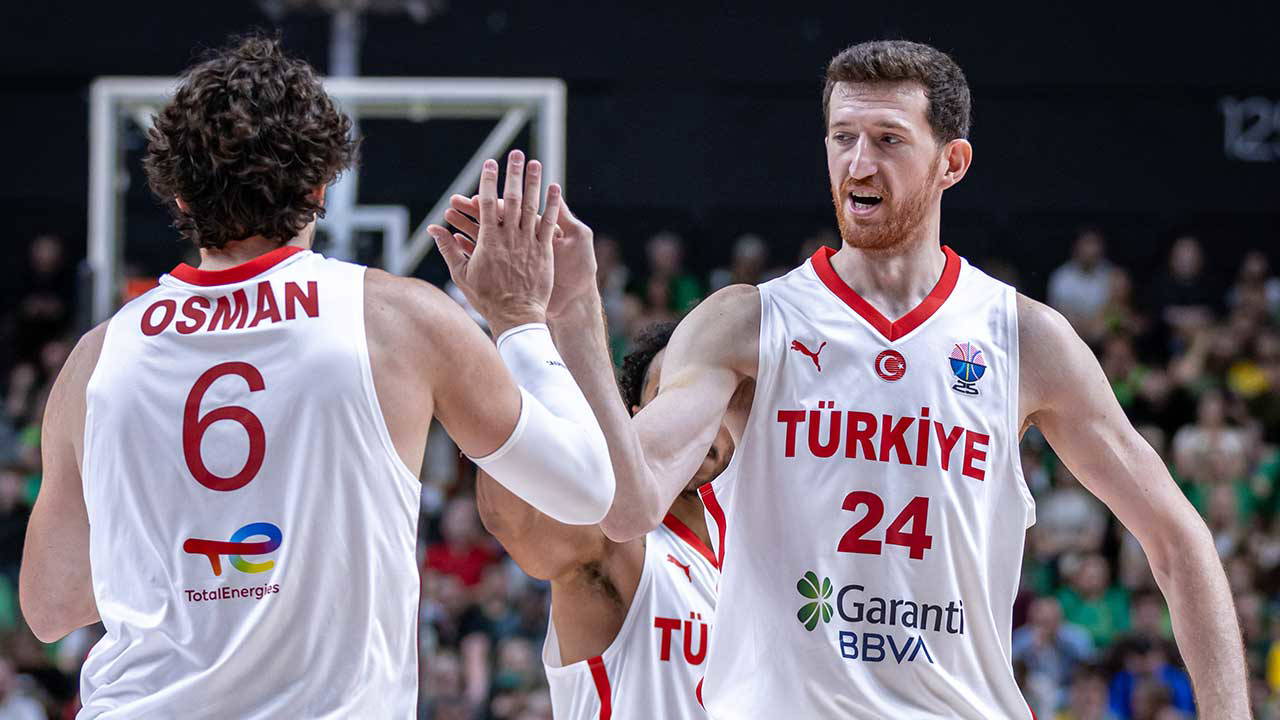 12 Dev Adam, Litvanya'yı mağlup etti!