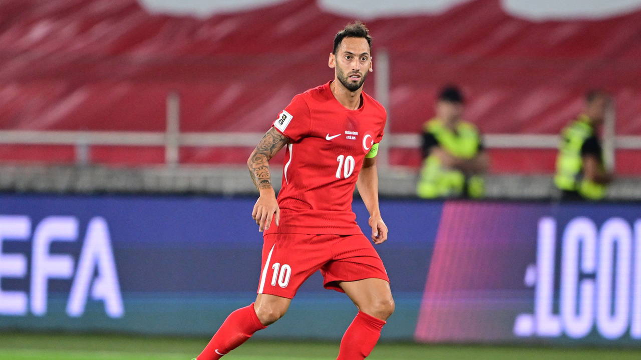 Okan Buruk, Hakan Çalhanoğlu transferinde son durumu açıkladı!