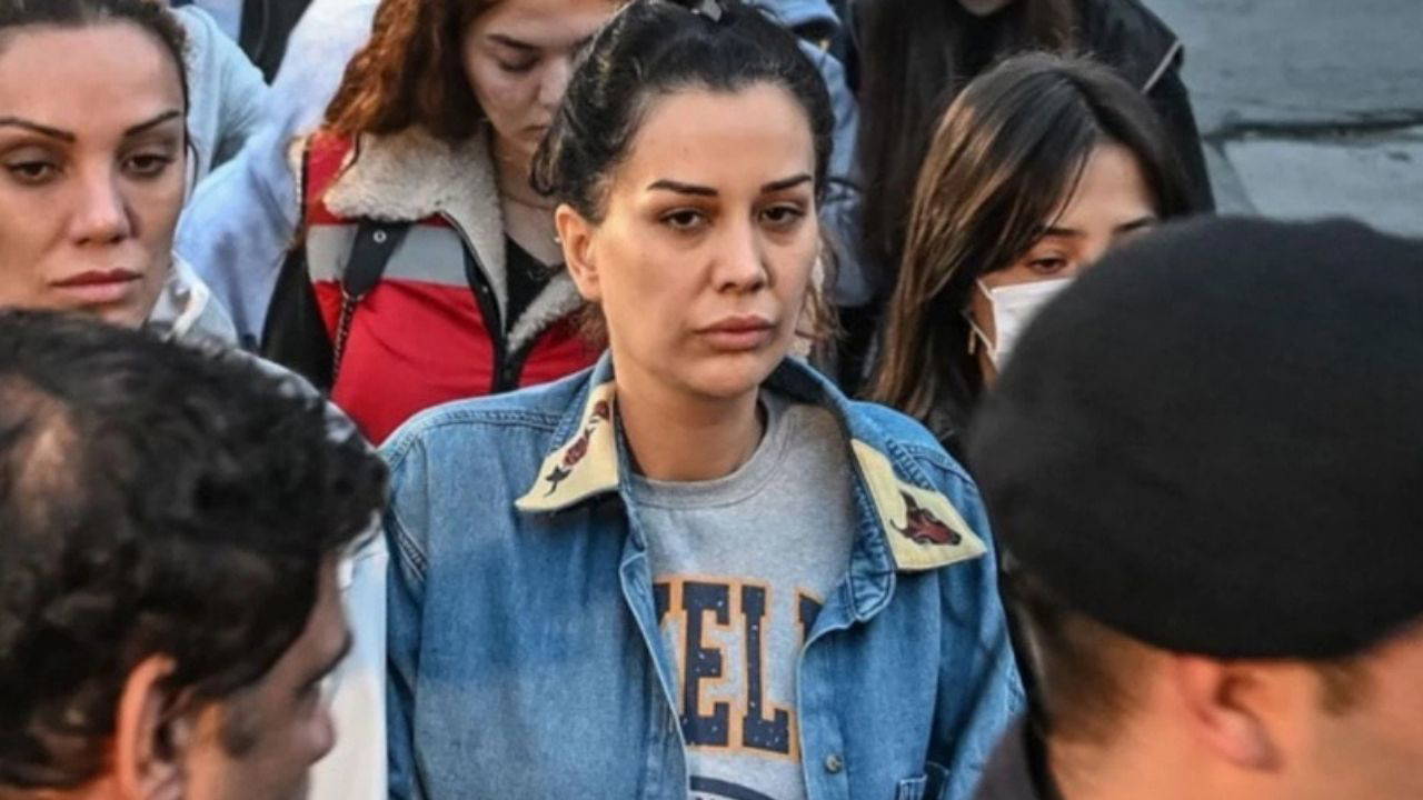 Dilan Polat'ın Sosyal Medya Hesaplarına Erişim Engeli Getirildi