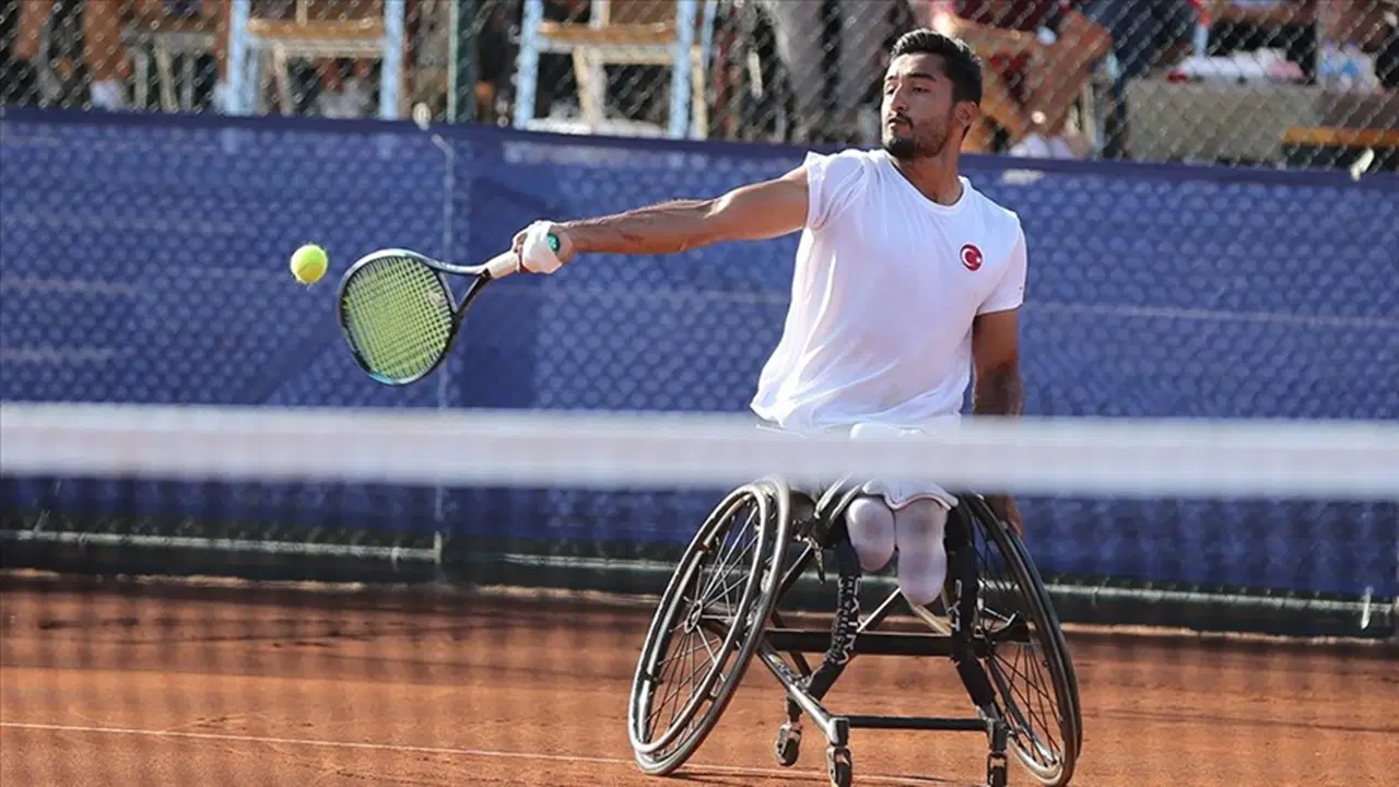 Para tenisçi Ahmet Kaplan, Avustralya Açık'a yarı finalde veda etti