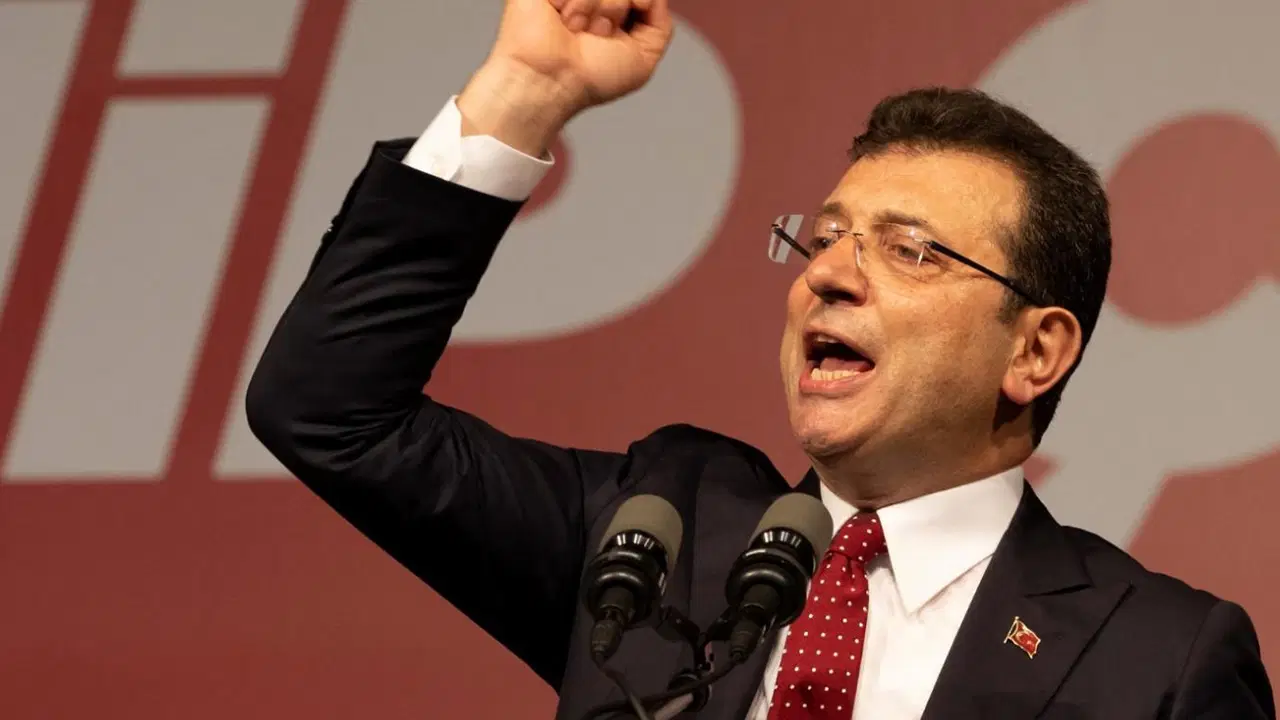 'Milletimizden çekinmeyin' diyerek seslendi... PKK'nin 'fesih' kararı sonrası İmamoğlu'ndan iktidara çağrı: 'Barış artık yüce Meclis çatısı altında yeşermeli'