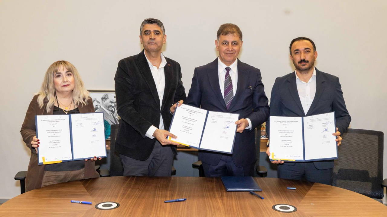 İzmir’de toplu sözleşme imzalandı... Cemil Tugay: 'Adaletsiz ortamın ortadan kalkması için mücadele veriyoruz'