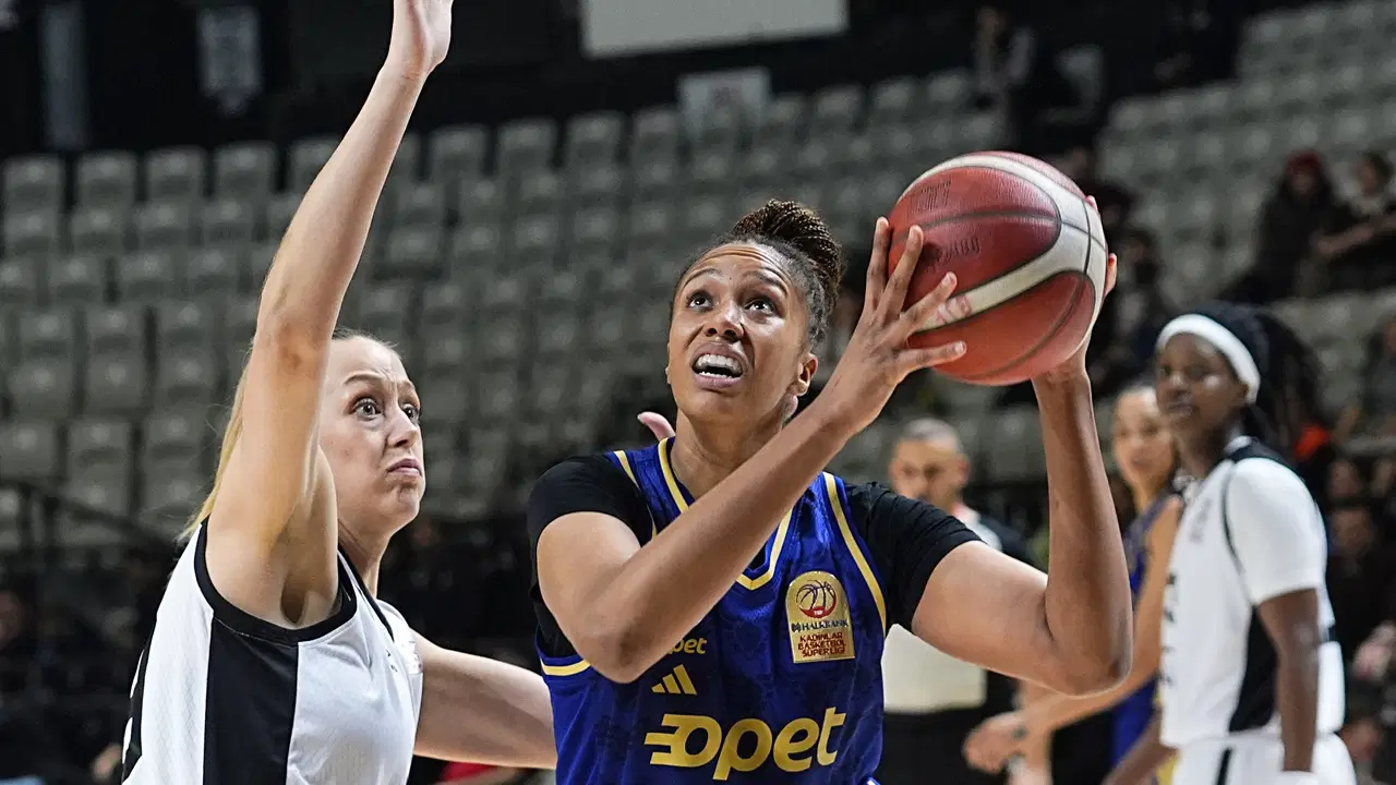 Fenerbahçe Opet'ten Beşiktaş BOA'ya 37 sayı fark! 