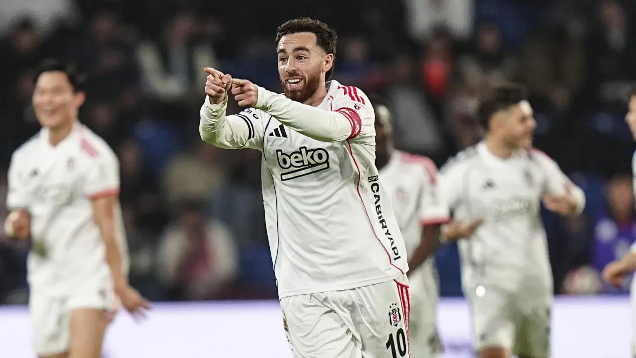 Orkun Kökçü'den Robin van Persie ve Dirk Kuyt itirafı!