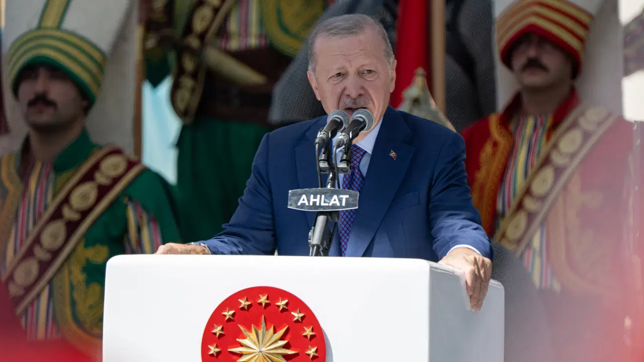 Son dakika... Erdoğan'dan Ahlat'ta 'süreç' açıklaması: 'Yeni bir dönemin kapıları açılacak'