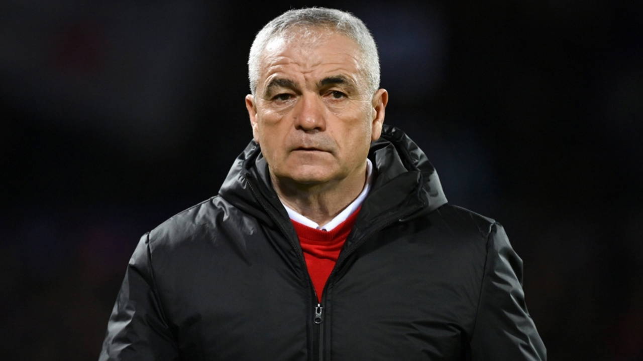 Rıza Çalımbay, Rafa Silva krizi için konuştu: 'Yaptığı şey takımını yarı yolda bırakmaktır'