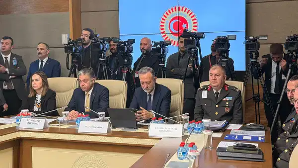 Güvenli Bir Gelecek İçin Yeni Ortaklık: Türkiye, Pakistan ve Suudi Arabistan'ın Savunma İşbirliğinin Yükselişi