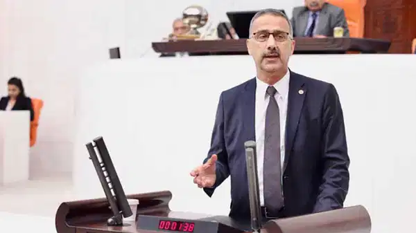 Yurttaş açlık sınırında yaşam kavgası verirken...