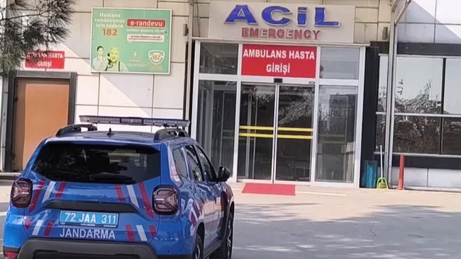 Karşıdan karşıya geçmek isterken araba çarptı: 
