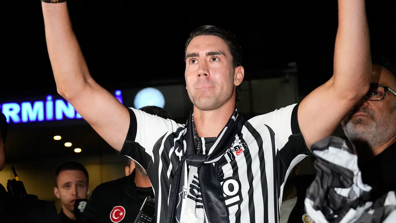 Beşiktaş’tan Dusan Vlahovic için imza töreni açıklaması