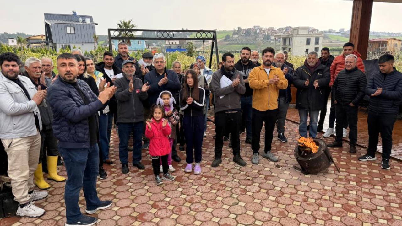 Kaçak yapı gerekçesiyle yıkım kararı verilen göl kenarındaki mahallede protesto