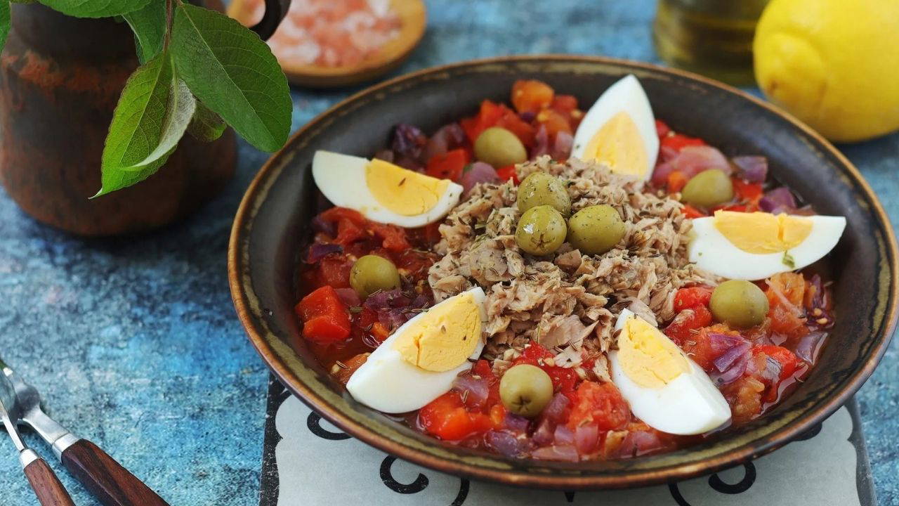 Tunus mutfağının en renkli lezzeti: Mechouia salatası