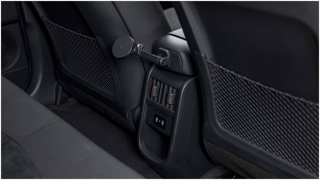 İzmit'ten dünyaya yeni elektrikli yıldız: Türkiye'de üretilecek Hyundai Ioniq 3 sahneye çıktı! 