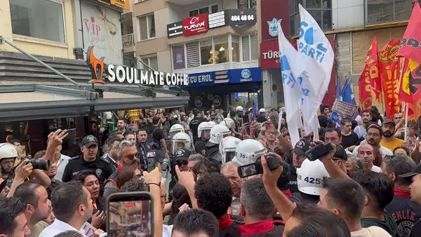 LGBTİ+’lara yönelik operasyonlara tepkiye abluka