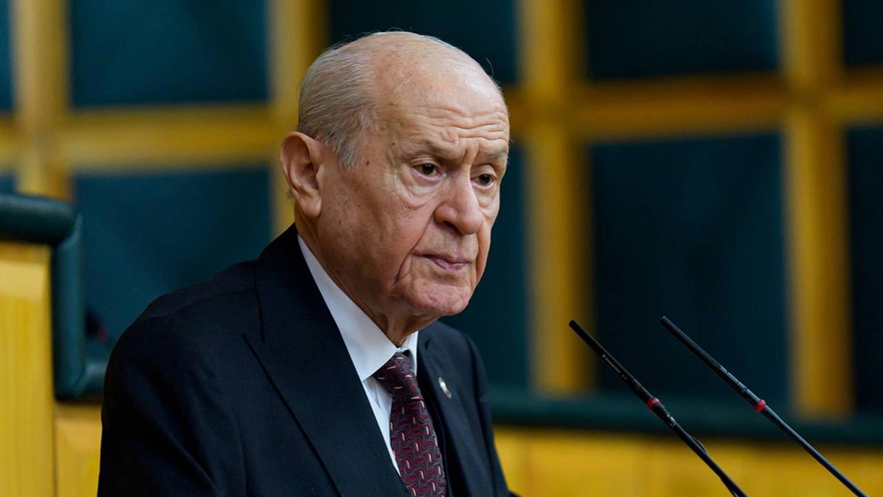 Son Dakika... Devlet Bahçeli'den 'YENİ Parti' açıklaması: 'Özel'in üzülmesini arzu etmeyiz'