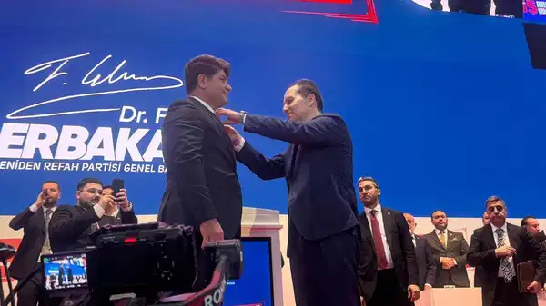 Eski HDP milletvekili Yeniden Refah Partisi'ne geçti!