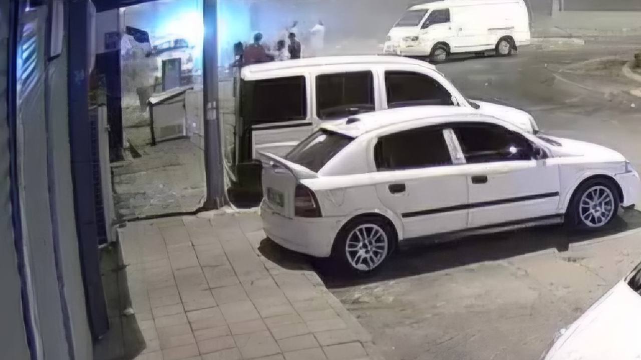 Can kayıpları vardı... Tekirdağ'da apartman dairesindeki patlama anı kamerada