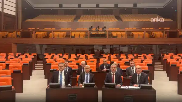 'Meclis'i terk etmeme' eylemi... Gökhan Günaydın: 'CHP emeklimize insan onuruna yakışır bir ücret düzeyi temin edene kadar devam edecek'