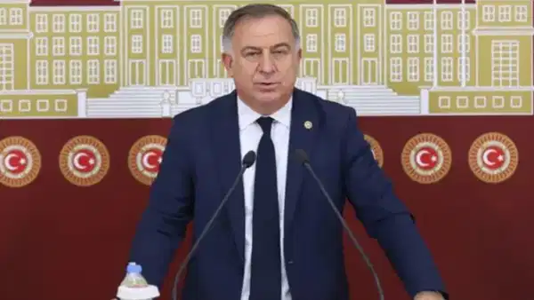 YENİ Partili Zeybek'ten çarpıcı mesajlar... 'Tera–Adil Varlık ilişkisini' sordu: 'Karşımıza hep aynı isimler çıkıyor!'