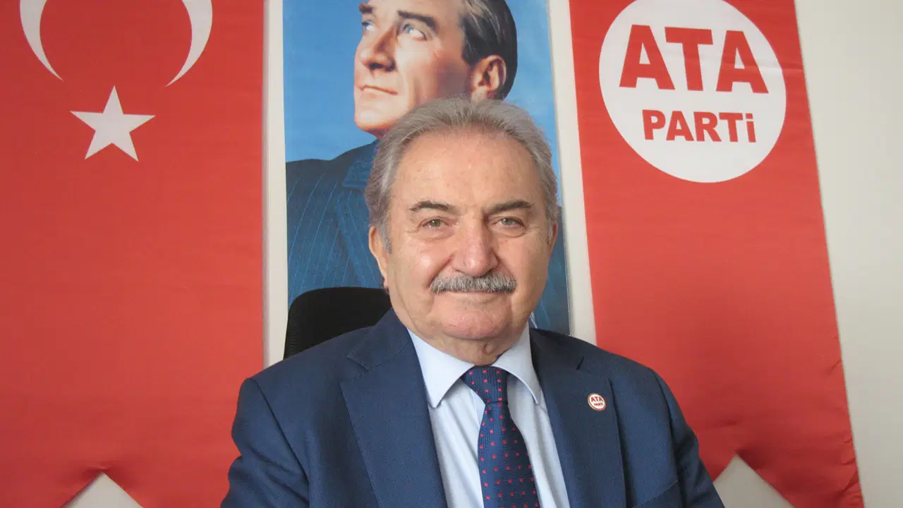 Namık Kemal Zeybek'ten 'özelleştirme' tepkisi: 'Gelir getiren köprüleri niye satıyorsun ey iktidar?'