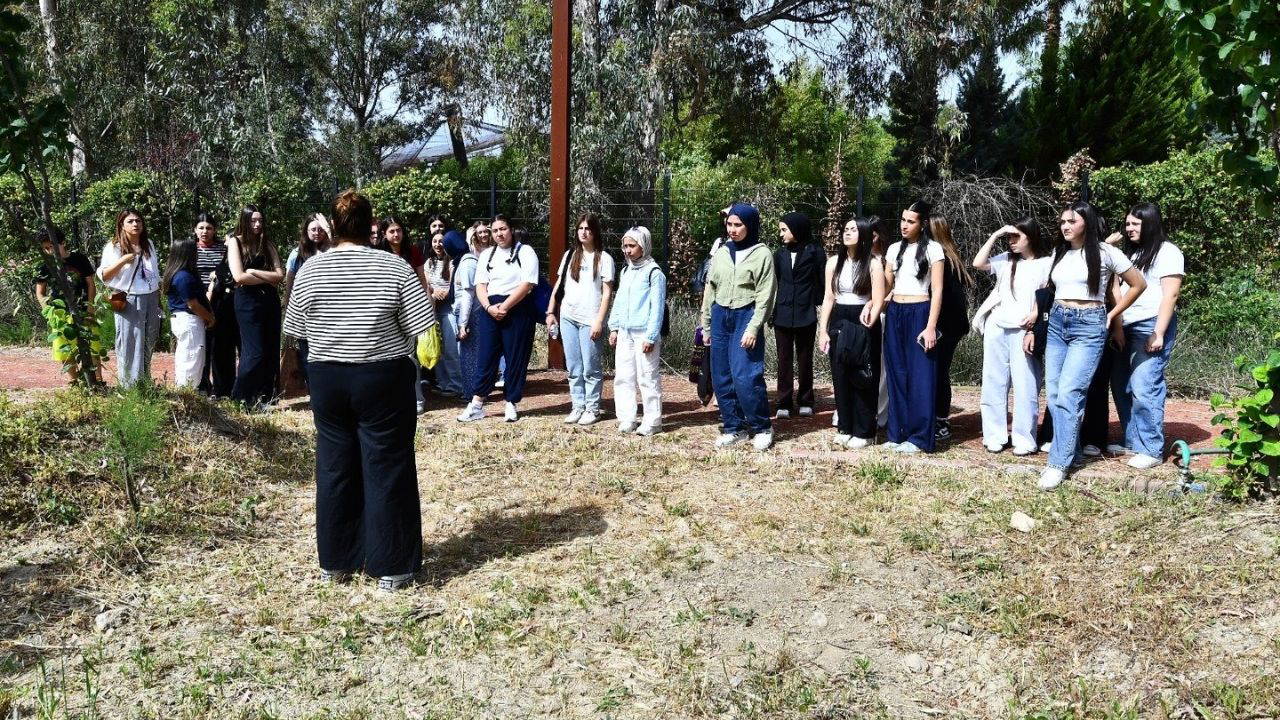 Yeni çiftçiler adım adım İZTAM’da yetişiyor