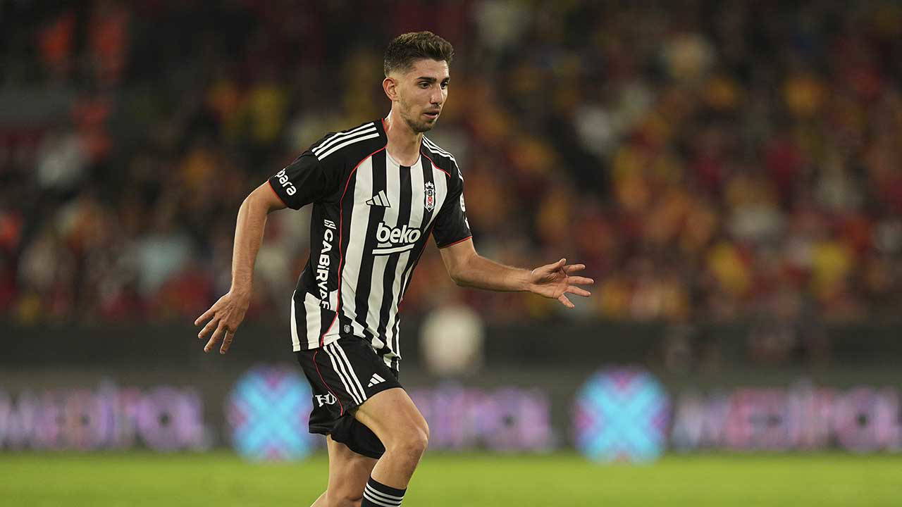 Beşiktaş'tan sakatlık açıklaması: Demir Ege Tıknaz