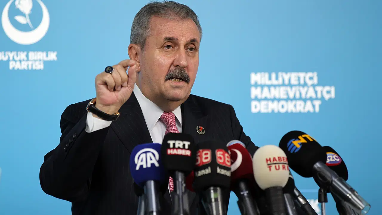 'Küçük ortak' Mustafa Destici, en düşük emekli aylığı için rakam verdi