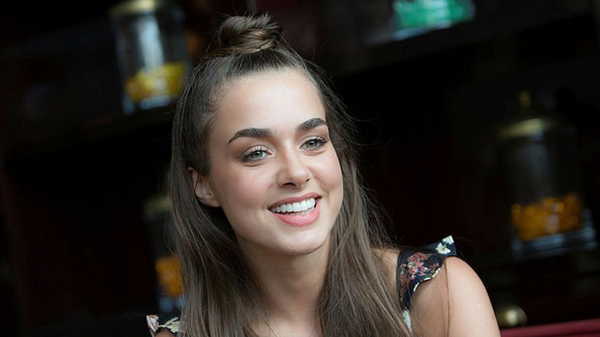 Bensu Soral’dan takipçisine sert yanıt: 'Gerçekte neler yaptığımızı bilsen…'