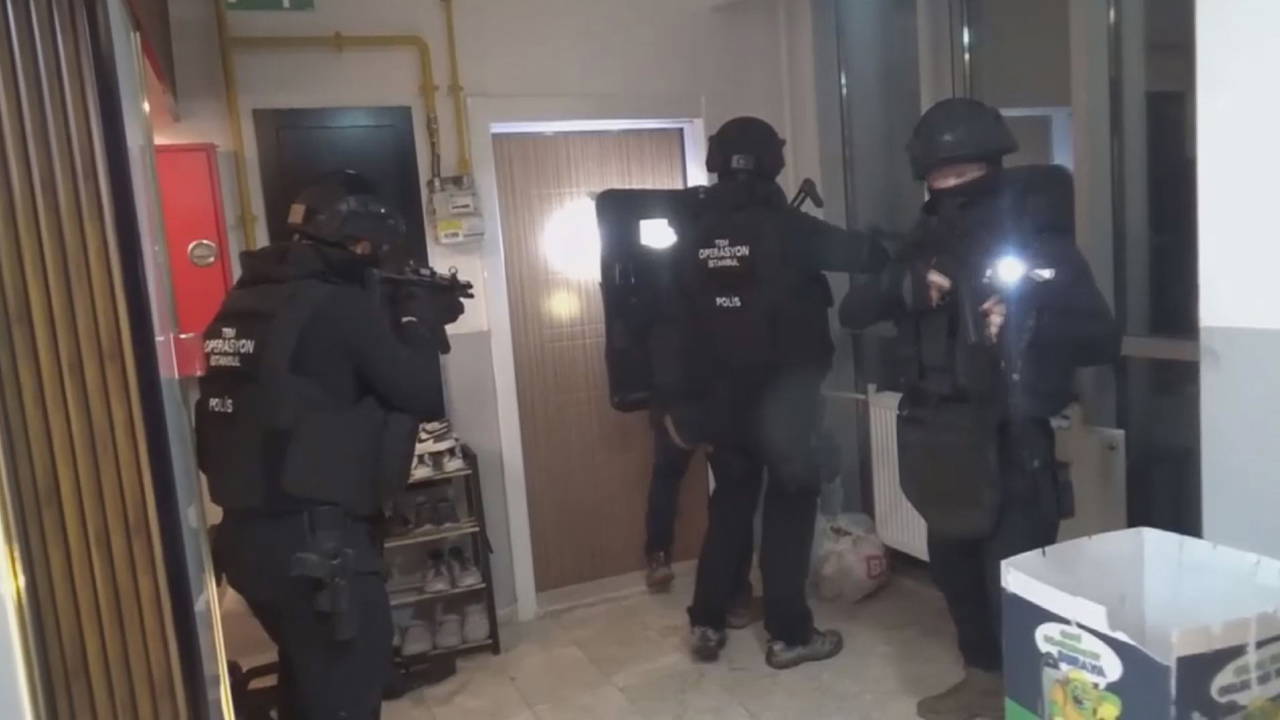 İstanbul'da Nevruz etkinliklerinde 'terör örgütü' propagandası: 26 kişi gözaltında!